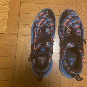 Basketball shoes trae youngs good grip